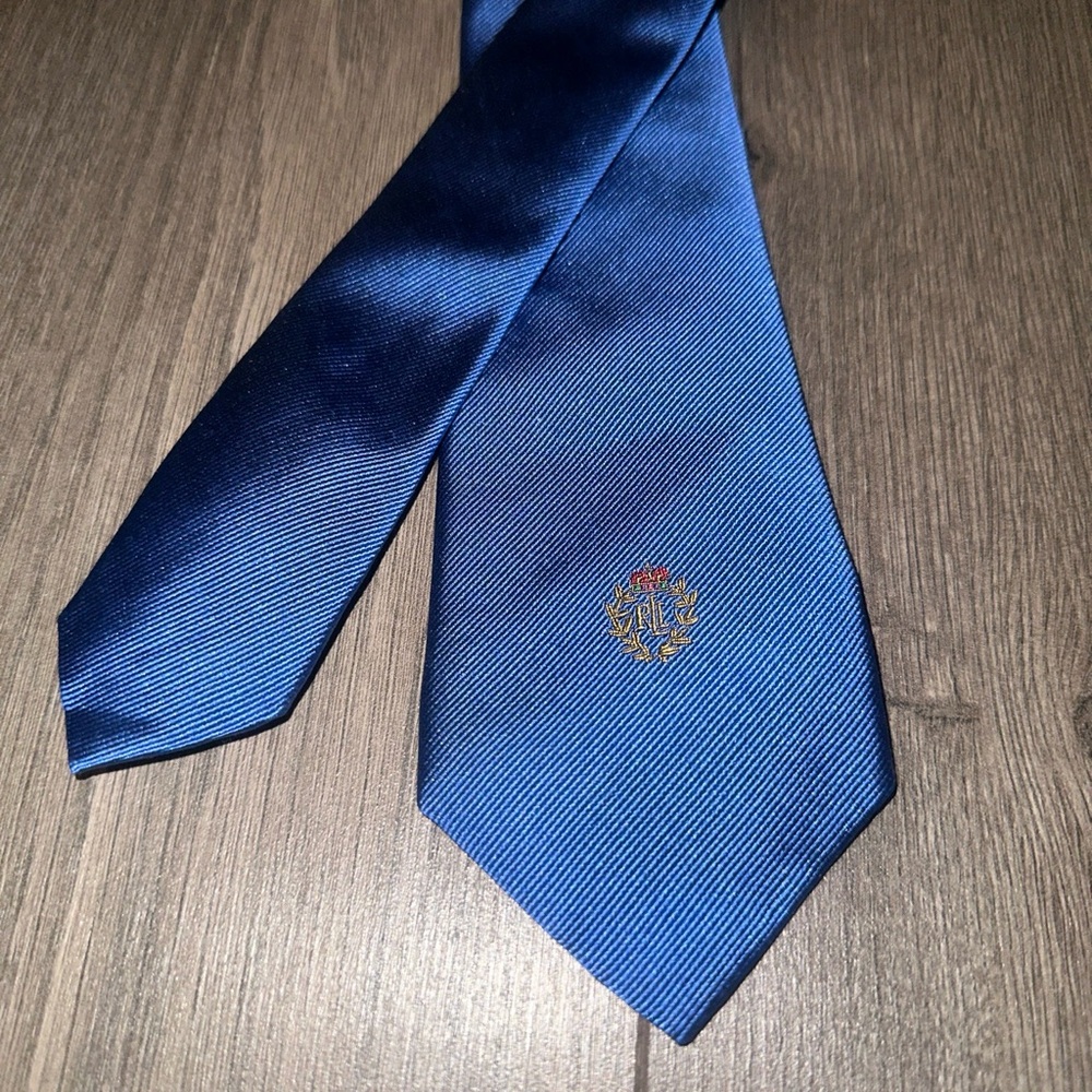 Green Label Ralph Lauren  Silk Blue Ribbed Tie Crown Logo Hand Made